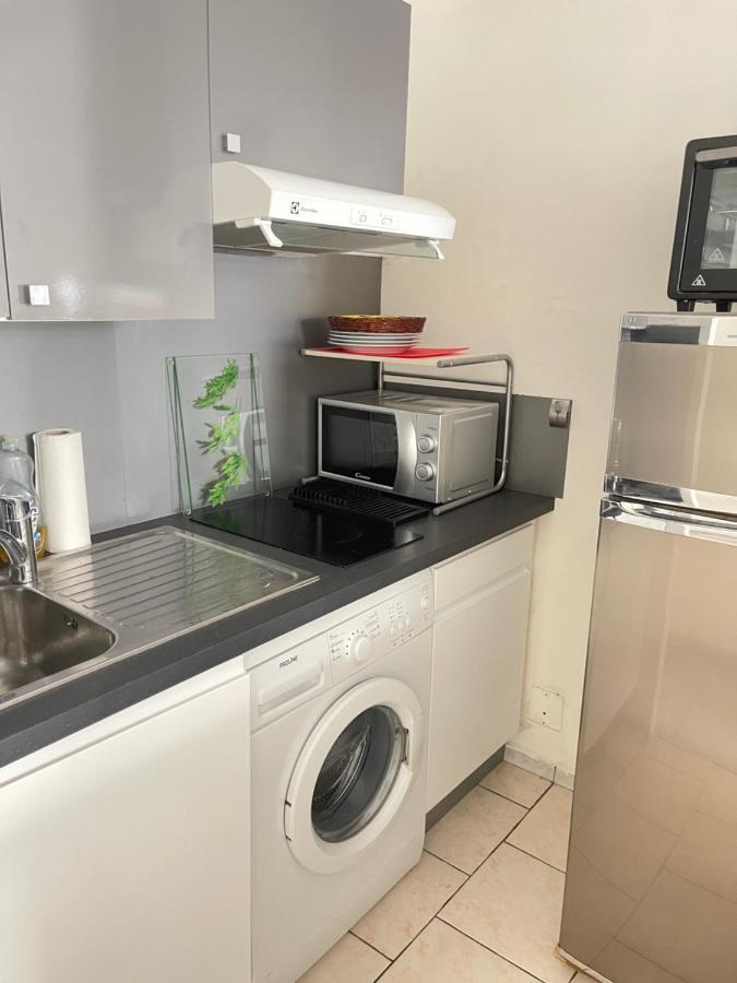 Small Appartement Niza Exterior foto