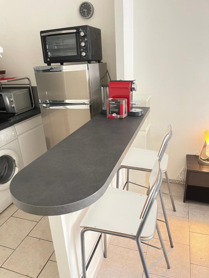 Small Appartement Niza Exterior foto