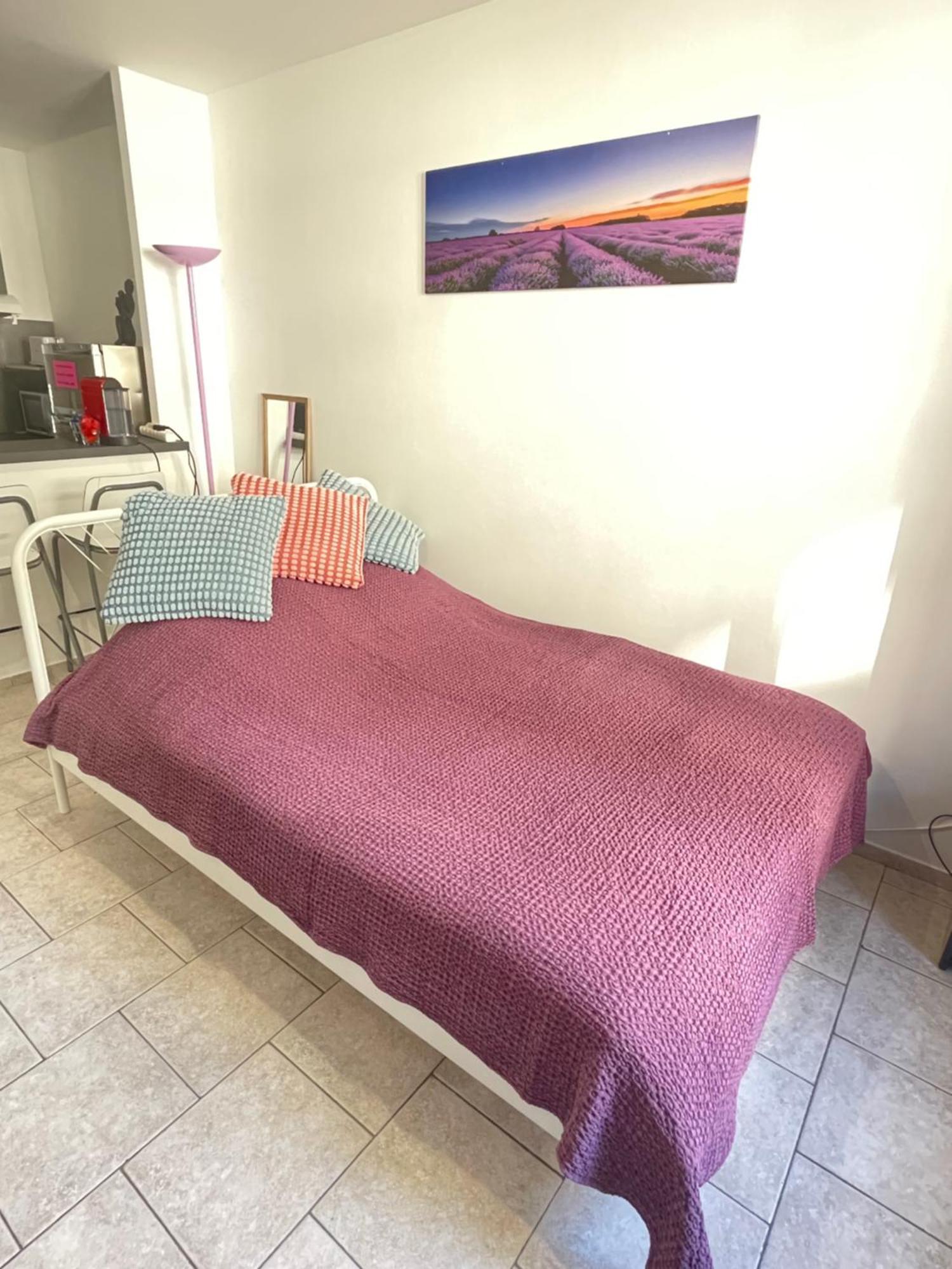 Small Appartement Niza Exterior foto